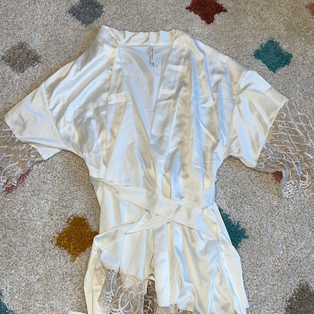 Flora Nikrooz Robe Bridal Silk